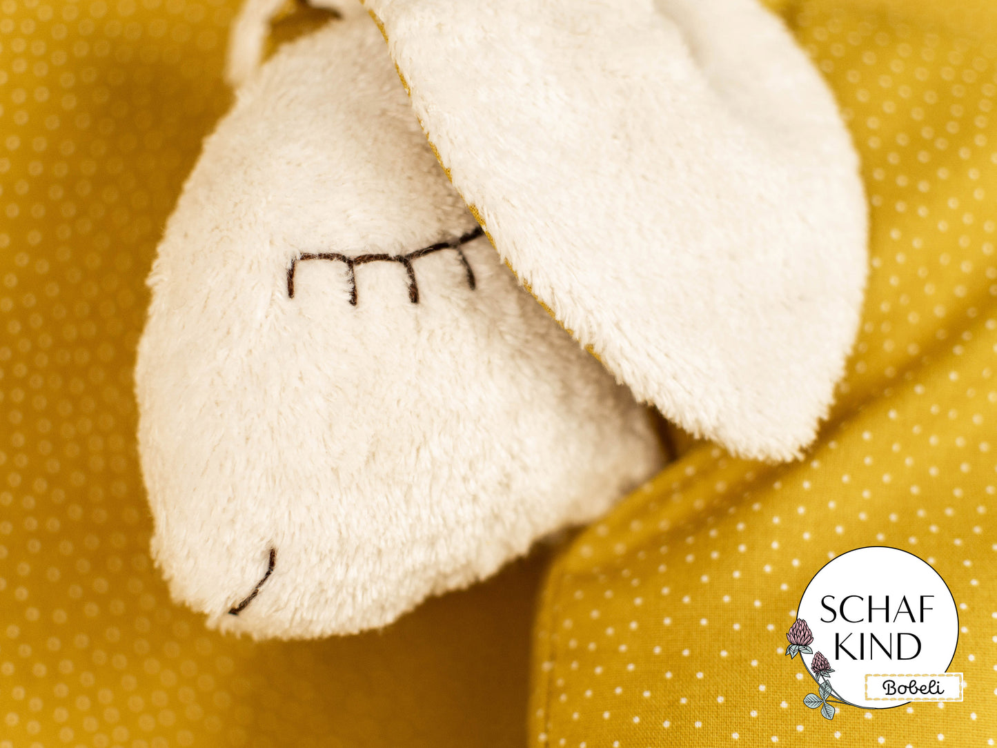 Schlafschaf 75 Senfgelb mit Pünktchen - Bobeli Kuschelkissen