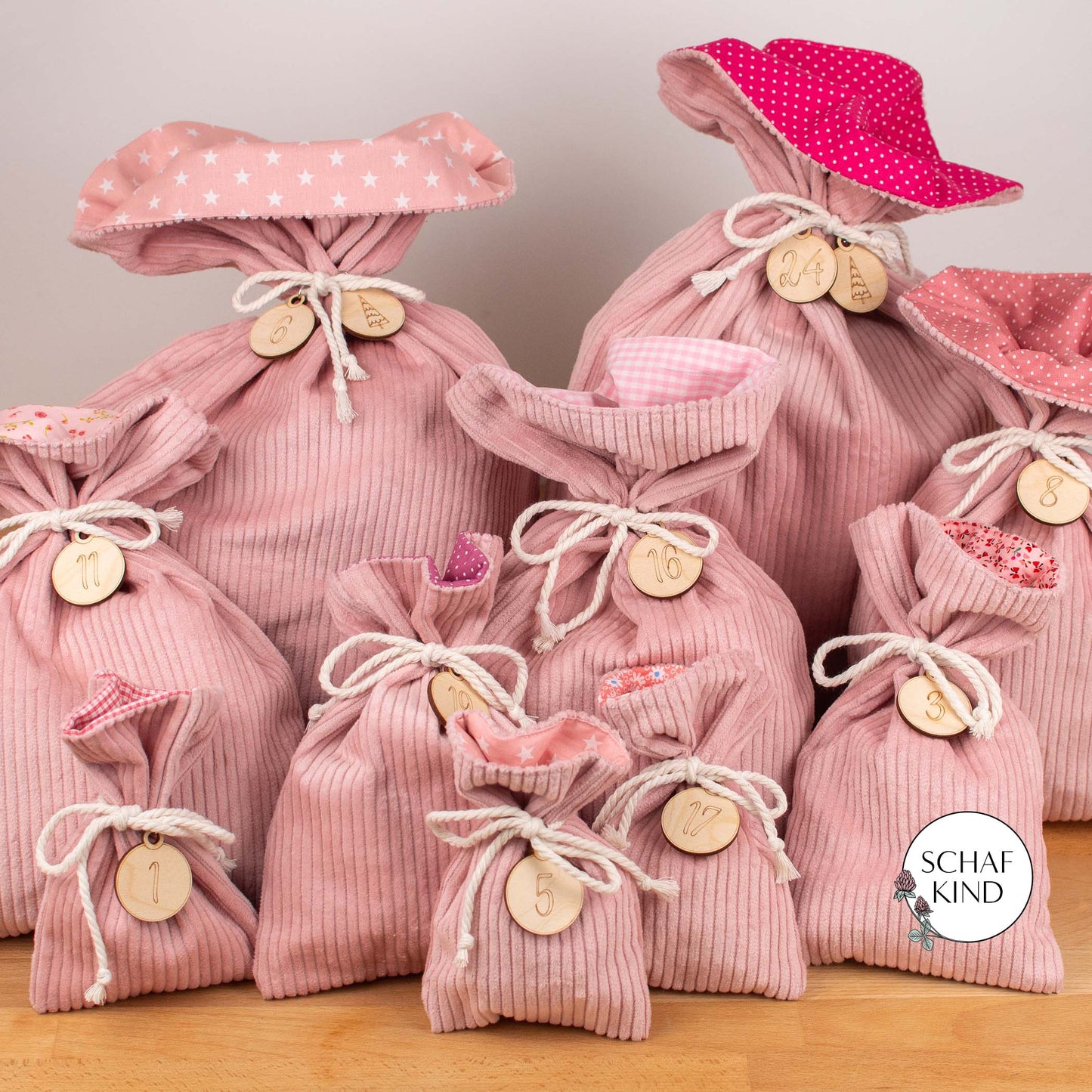 Luxus Adventskalender aus Cordstoff zum Befüllen, gefüttert - Rosa